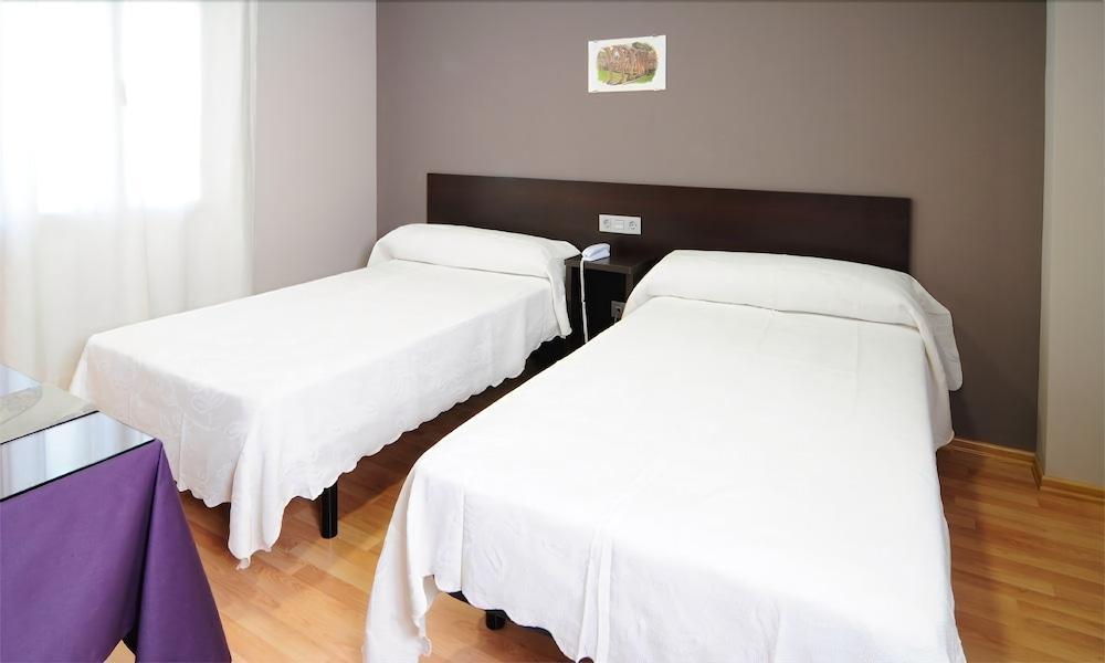 Hostal Venta De Valcorba Сория Екстериор снимка